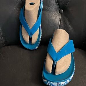 Alegria comfort suede flip flops